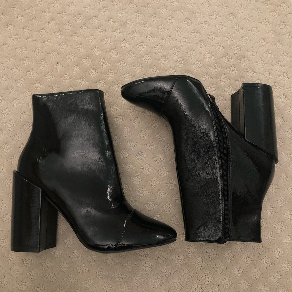 Day-Vine Patent Faux Leather Booties Size 9